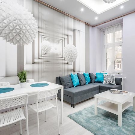 Cozy 2 Bedroom 2 Bathroom Apartment In The City Centre Budapesta Exterior foto